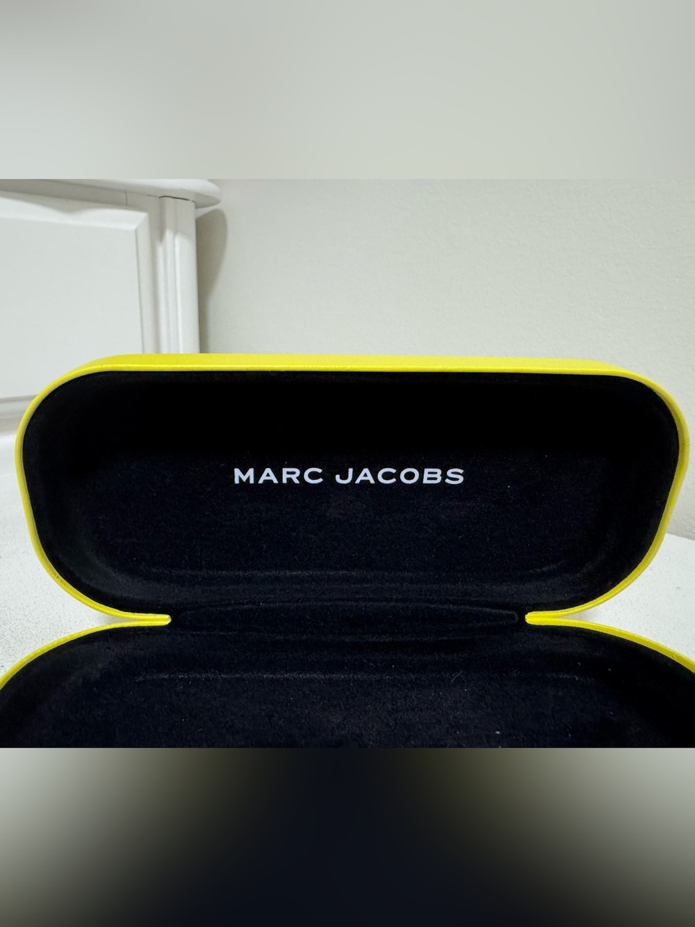 Marc Jacobs Sunglasses Case Eyeglass Hard Case and Cleaning Cloth, Yellow - Picture 3 of 7